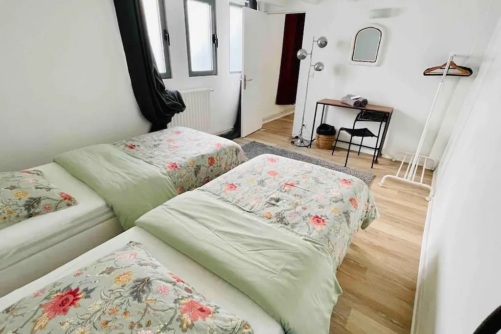Maison/Loft Paris 14Eme 0*,